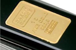 Victorinox Classic Gold Ingot 1gr 0.6203.87 Swiss Pocket Knife 11 Victorinox Classic Gold Ingot 1gr 0.6203.87 Swiss Pocket Knife -Knife Shop VT0 6203 87 04 victorinox