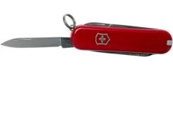 Victorinox Classic SD, Red -Knife Shop VT0 6223 03 victorinox v201902